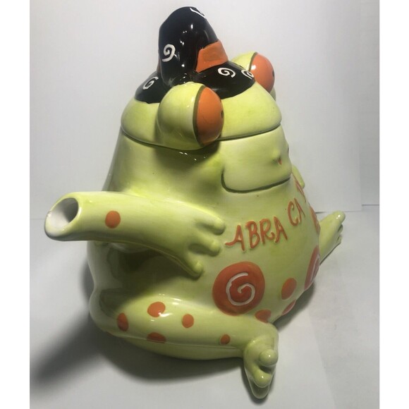 Whimsical Abra Ca Dabra Hand painted Ceramic Frog/Toad Teapot - Picture 6 of 8